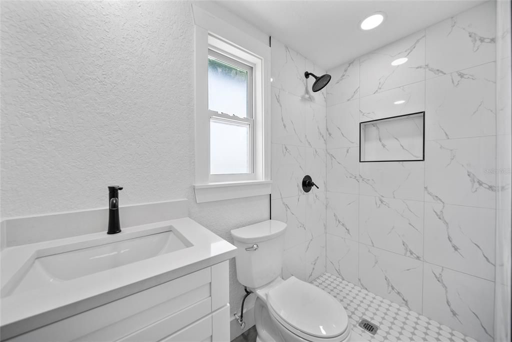 Bathroom, Interior, Marble Walls, Recessed Lighting