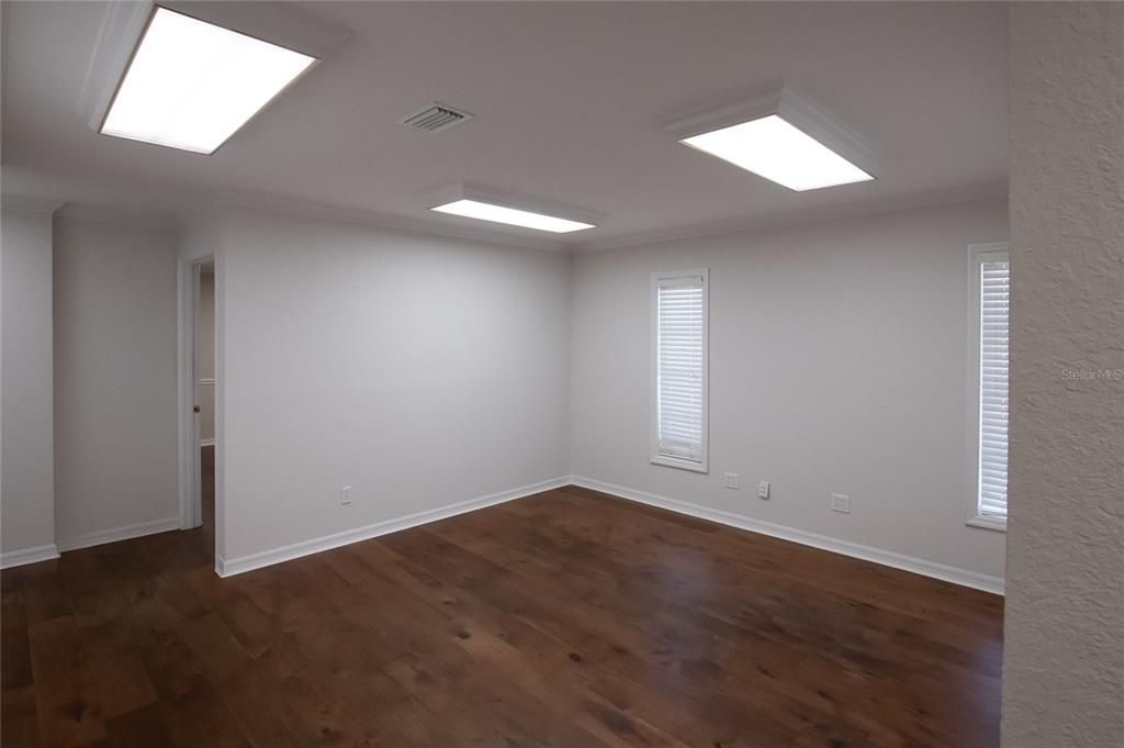 Empty room, Interior, Recessed Lighting, Wood Texture Flooring