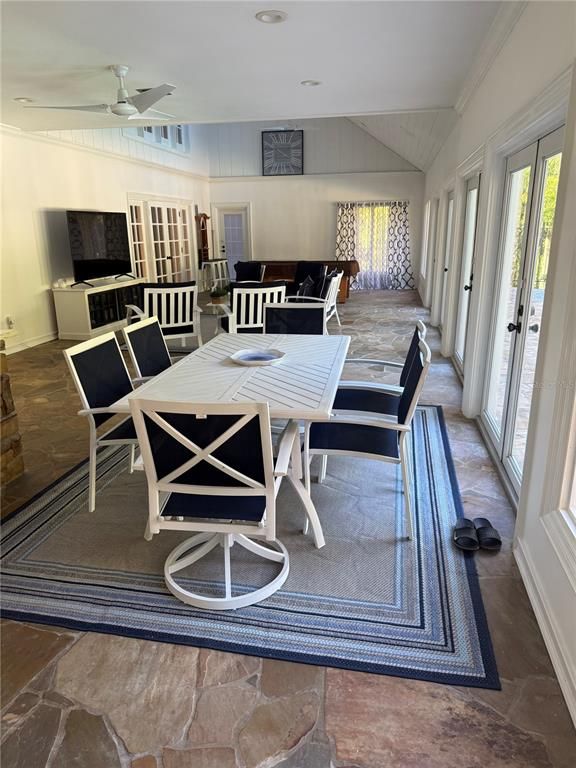 Dining room, Interior, Recessed Lighting