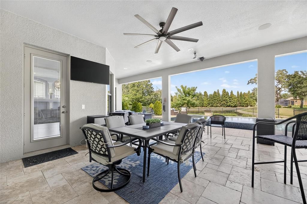 Dining room, Interior, Recessed Lighting