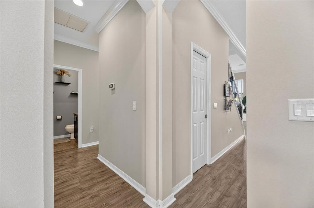 Interior, Recessed Lighting, Wood Texture Flooring