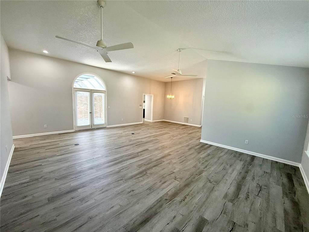 Empty room, Interior, Recessed Lighting, Wood Texture Flooring