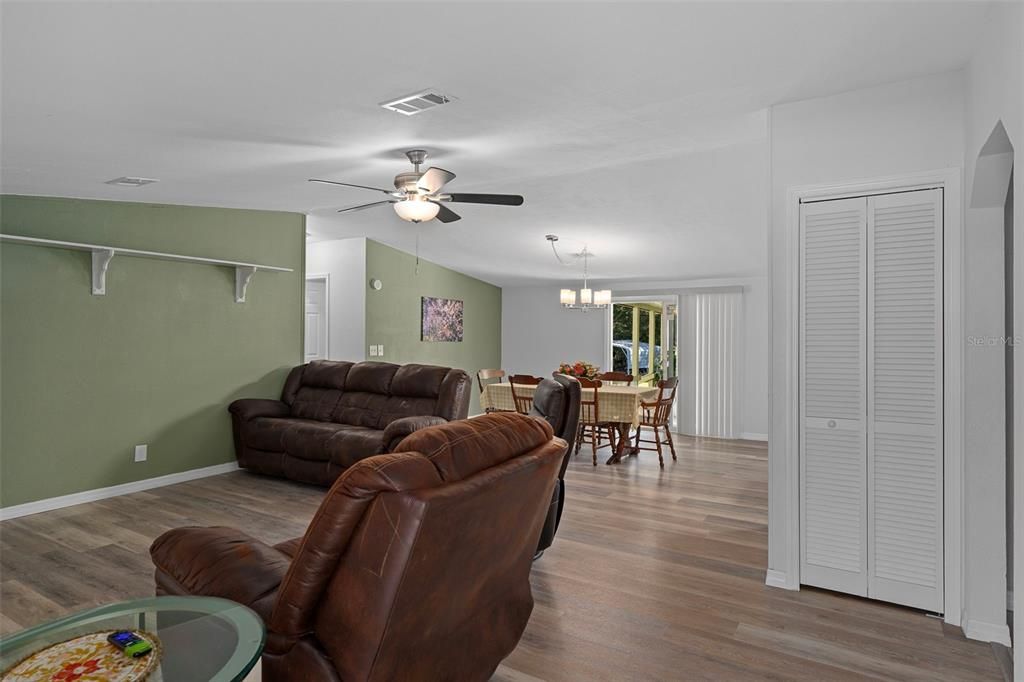 Chandelier, Dining room, Interior, Living room, Wood Texture Flooring