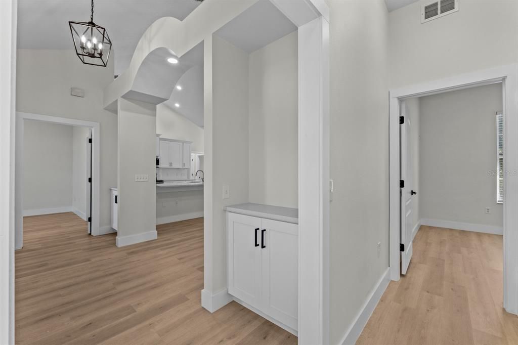 Interior, Pendant Lights, Recessed Lighting, Wood Texture Flooring