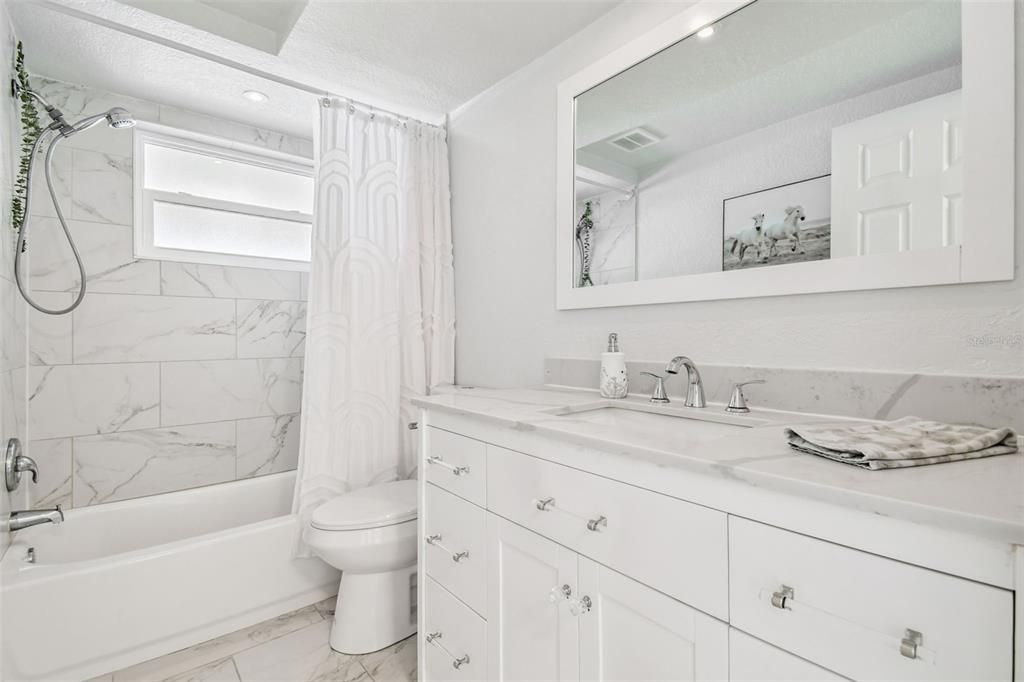 Bathroom, Interior, Marble, Marble Walls, Recessed Lighting