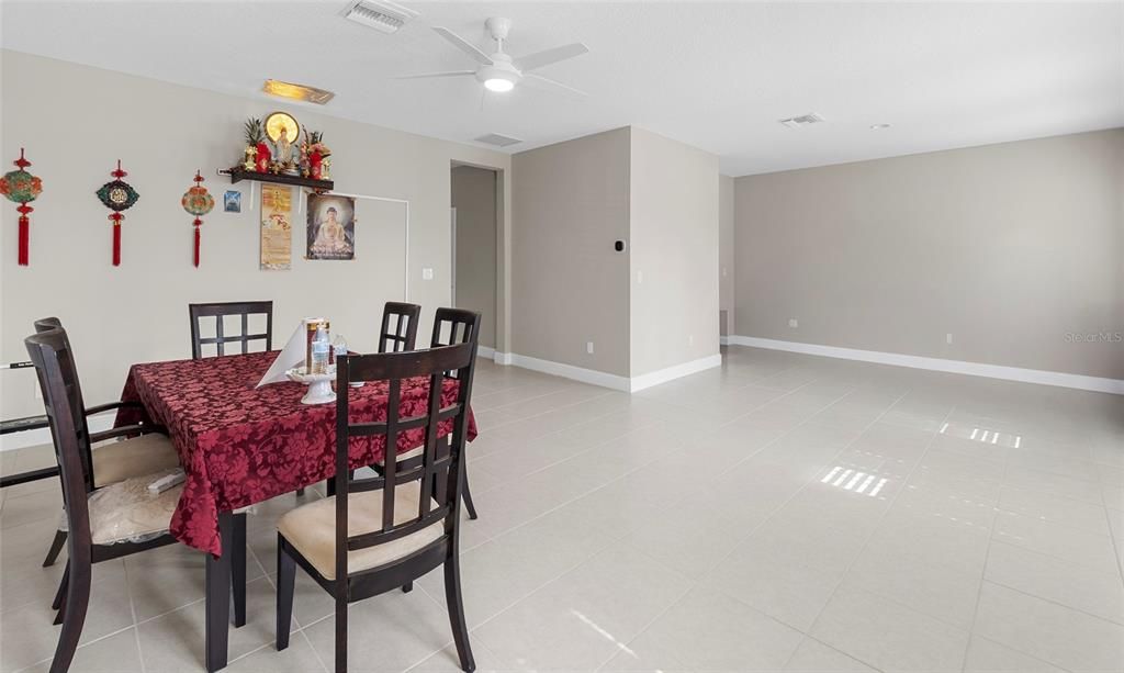 Dining room, Interior, Recessed Lighting