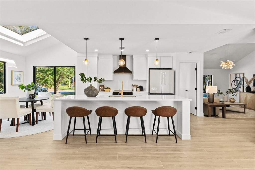 Dining room, Interior, Kitchen, Pendant Lights, Recessed Lighting, Wood Texture Flooring