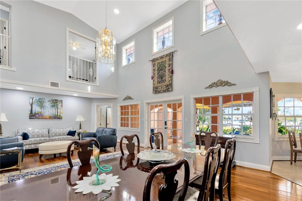 Dining room, Interior, Living room, Pendant Lights, Recessed Lighting, Wood Texture Flooring