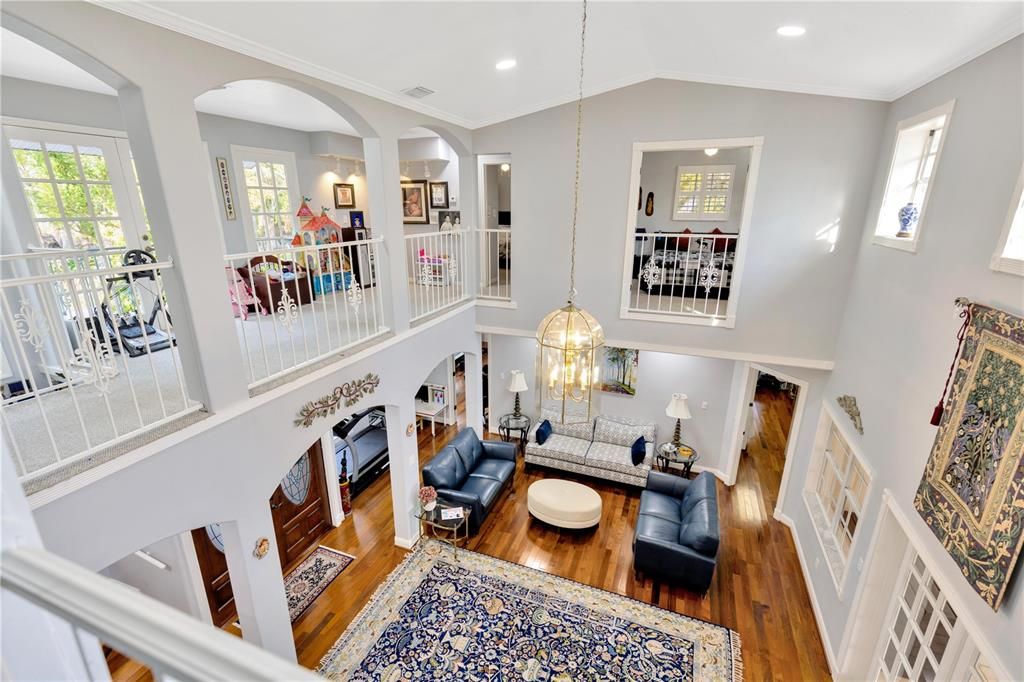 Interior, Living room, Pendant Lights, Recessed Lighting, Wood Texture Flooring