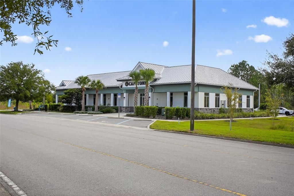 Exterior, Facade, Ranch