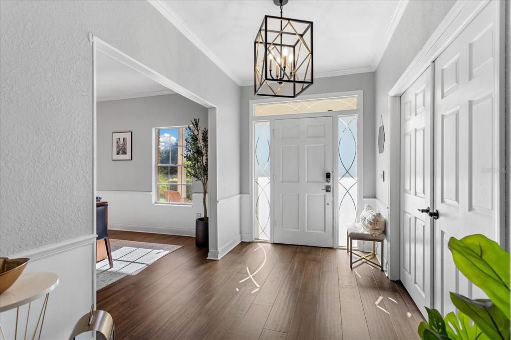 Interior, Pendant Lights, Wood Texture Flooring