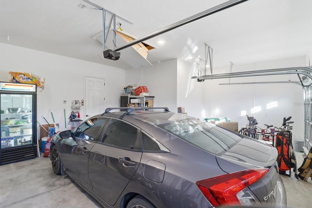 Garage, Interior