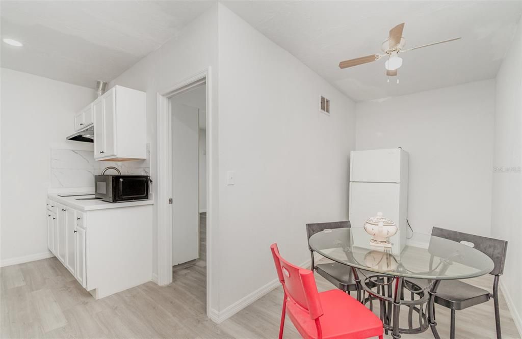 Dining room, Interior, Kitchen, Recessed Lighting, Wood Texture Flooring