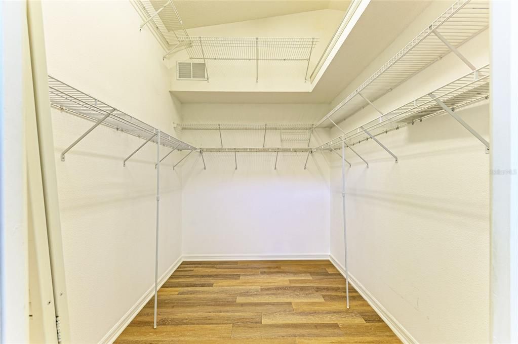 Interior, Walk-in Closets, Wood Texture Flooring