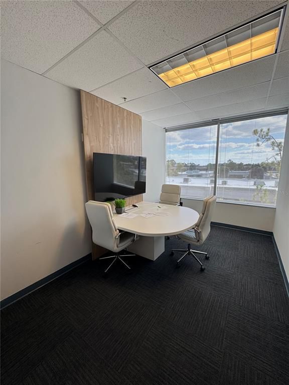 Home Office, Interior, Water