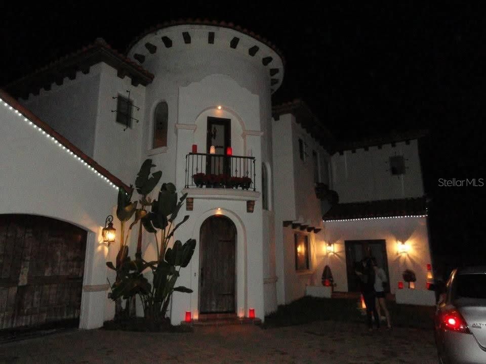 Exterior, Facade, Spanish Mediterranean