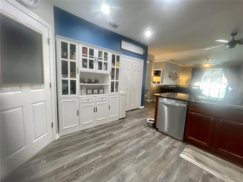 Interior, Recessed Lighting, Wood Texture Flooring