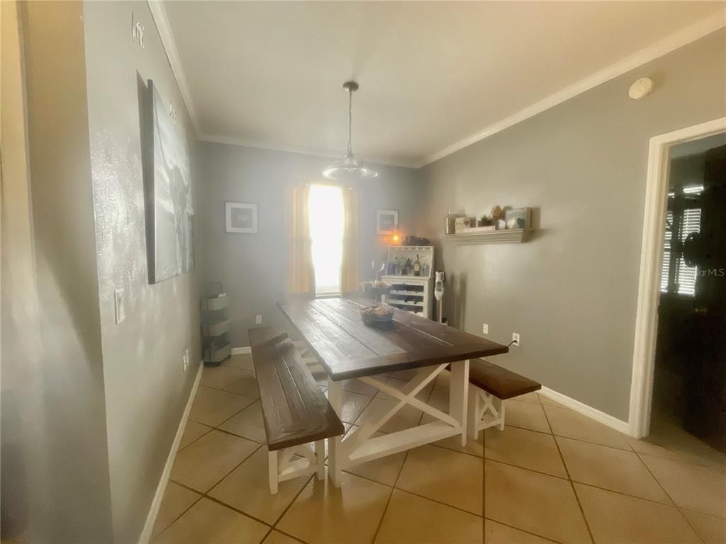 Dining room, Interior