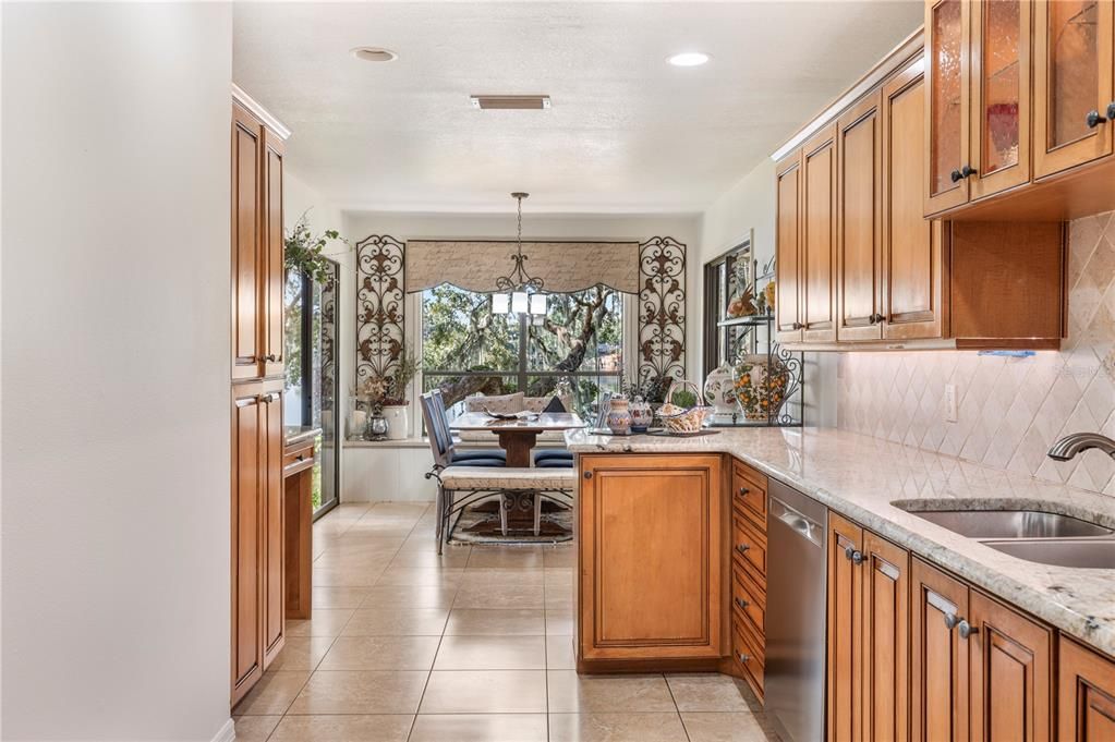 Dining room, Interior, Kitchen, Pendant Lights, Recessed Lighting