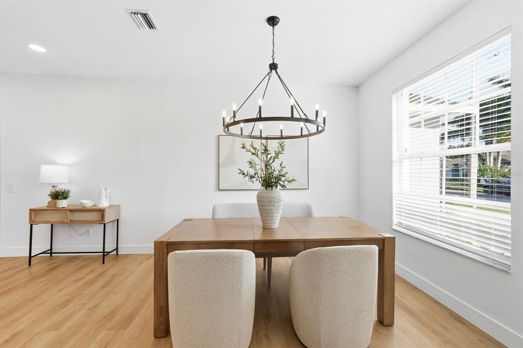 Chandelier, Dining room, Interior, Recessed Lighting, Wood Texture Flooring