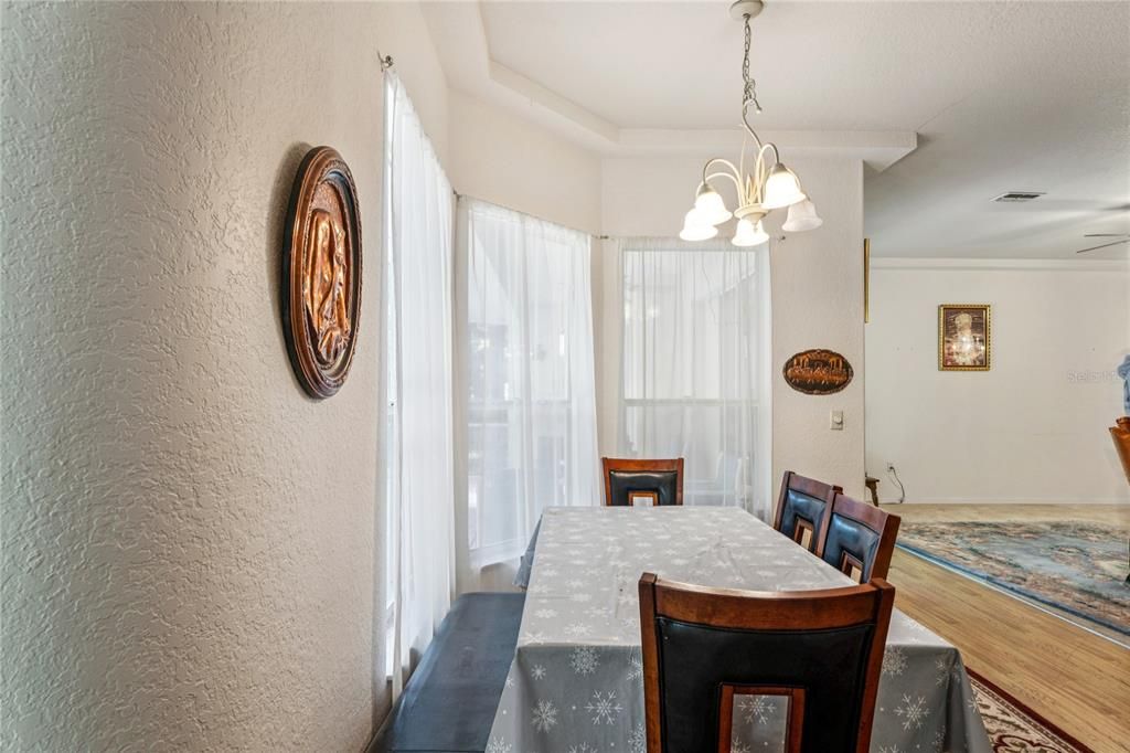 Chandelier, Dining room, Interior