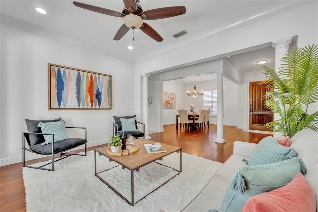 Chandelier, Dining room, Interior, Living room, Recessed Lighting, Wood Texture Flooring