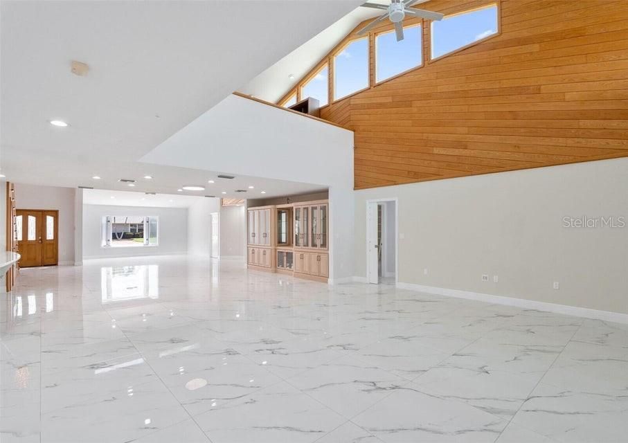 Empty room, Interior, Marble, Recessed Lighting, Wooden Walls