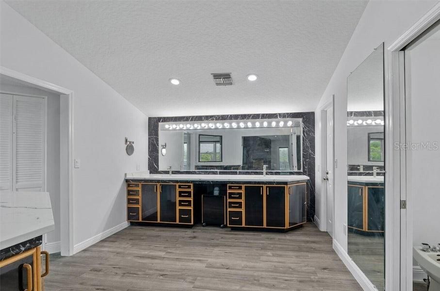Bathroom, Dual Sink Vanities, Interior, Recessed Lighting, Wood Texture Flooring