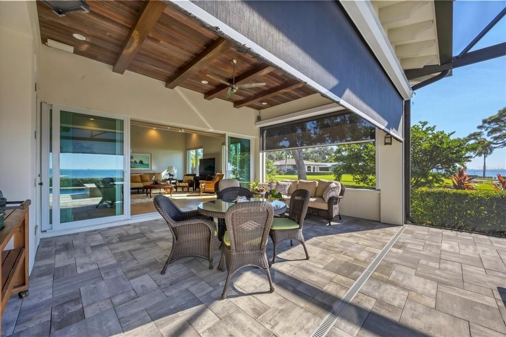 Interior, Sun Room, Water