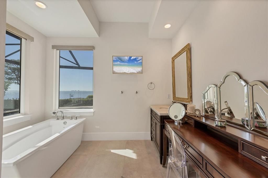 Bathroom, Dual Sink Vanities, Free Standing Baths, Interior, Recessed Lighting, Water