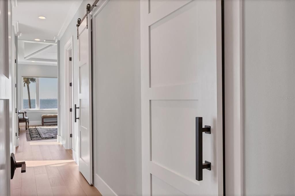 Interior, Recessed Lighting, Water, Wood Texture Flooring