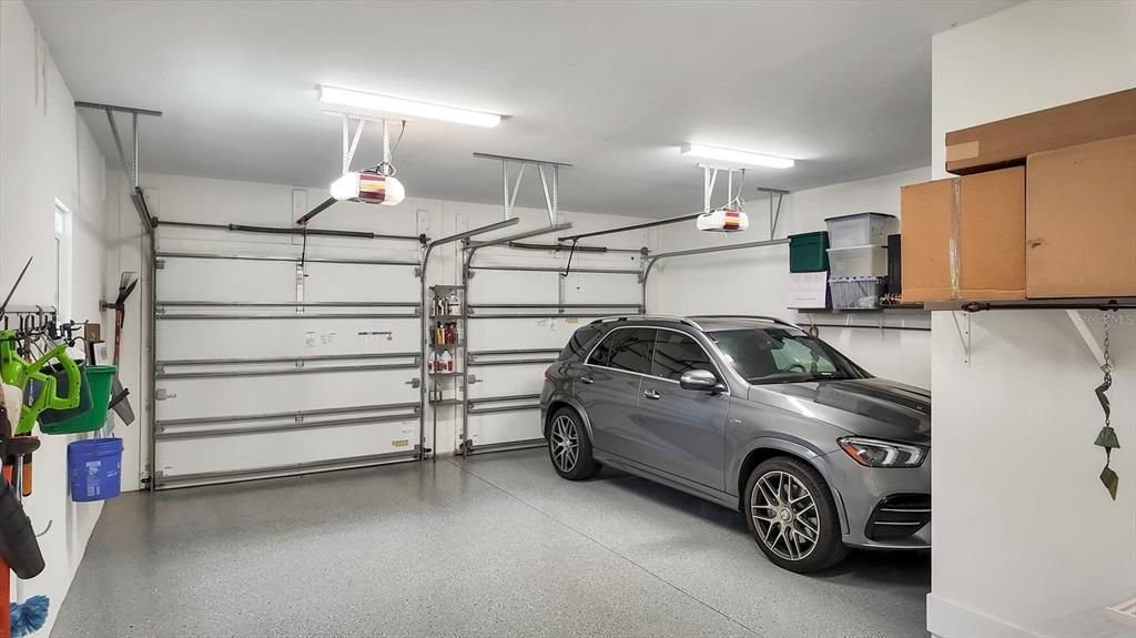 Garage, Interior
