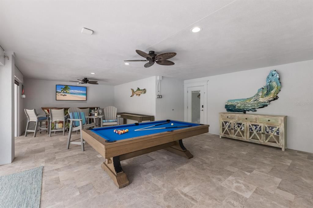 Billiard Table, Game Room, Interior, Recessed Lighting