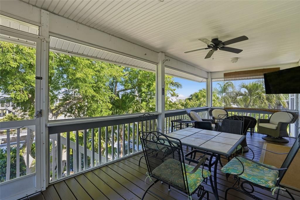 Dining room, Interior, Sun Room, Wood Texture Flooring