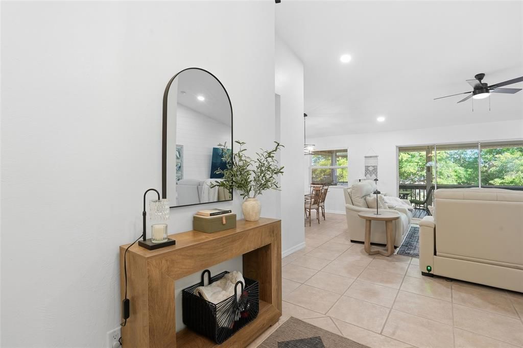 Dining room, Interior, Living room, Pendant Lights, Recessed Lighting