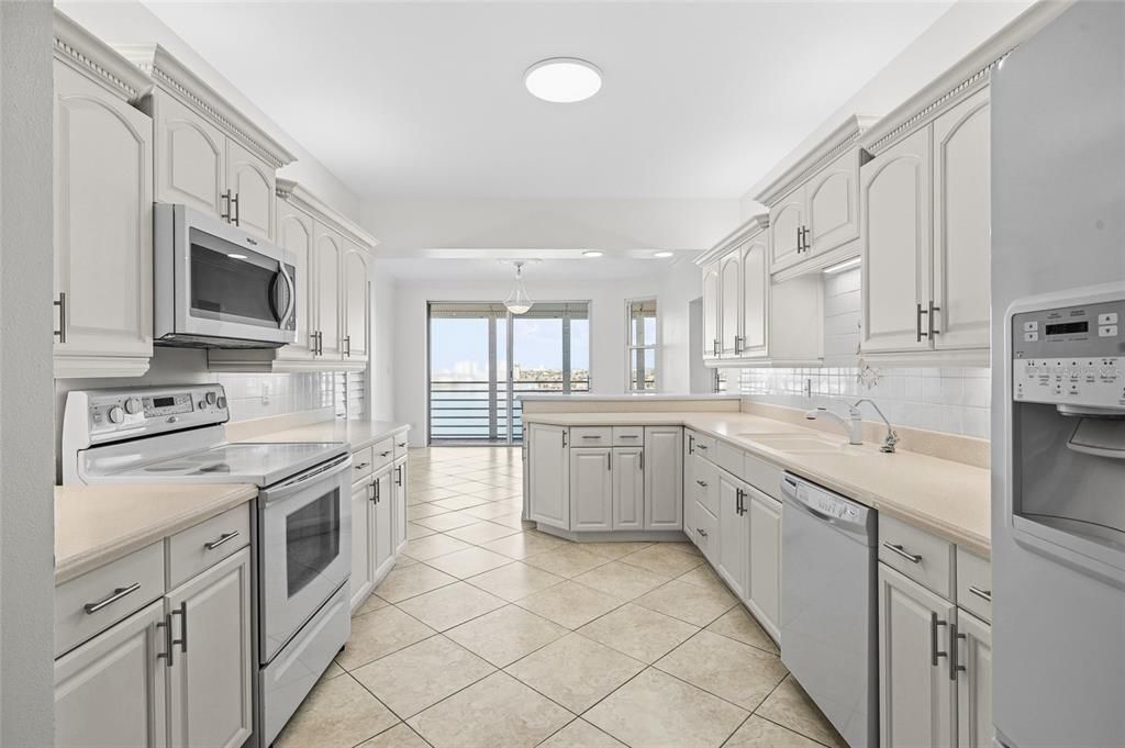 Interior, Kitchen, Pendant Lights, Recessed Lighting
