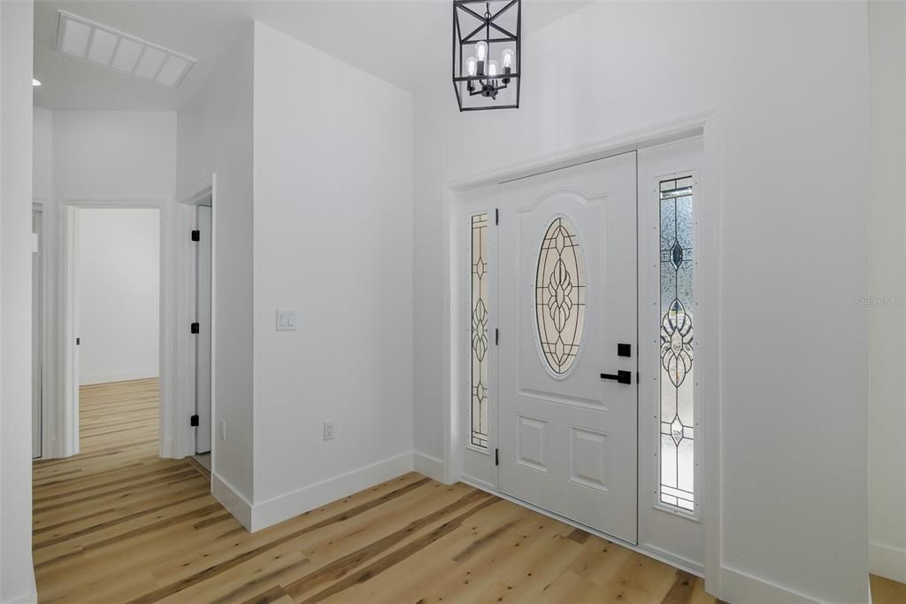 Interior, Pendant Lights, Wood Texture Flooring
