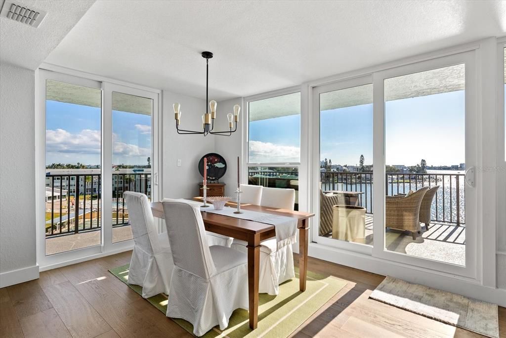 Chandelier, Dining room, Interior, Pendant Lights, Water, Wood Texture Flooring