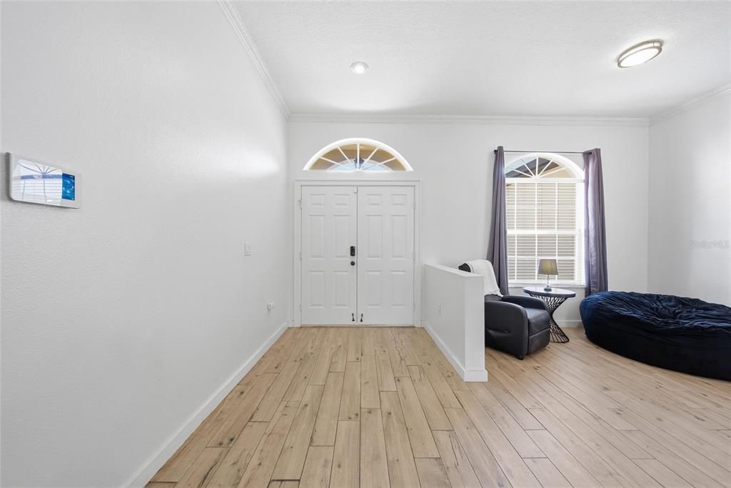 Interior, Recessed Lighting, Wood Texture Flooring