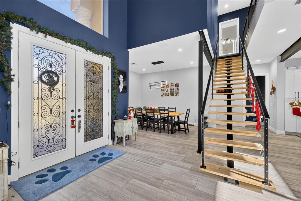 Dining room, Interior, Pendant Lights, Recessed Lighting, Wood Texture Flooring