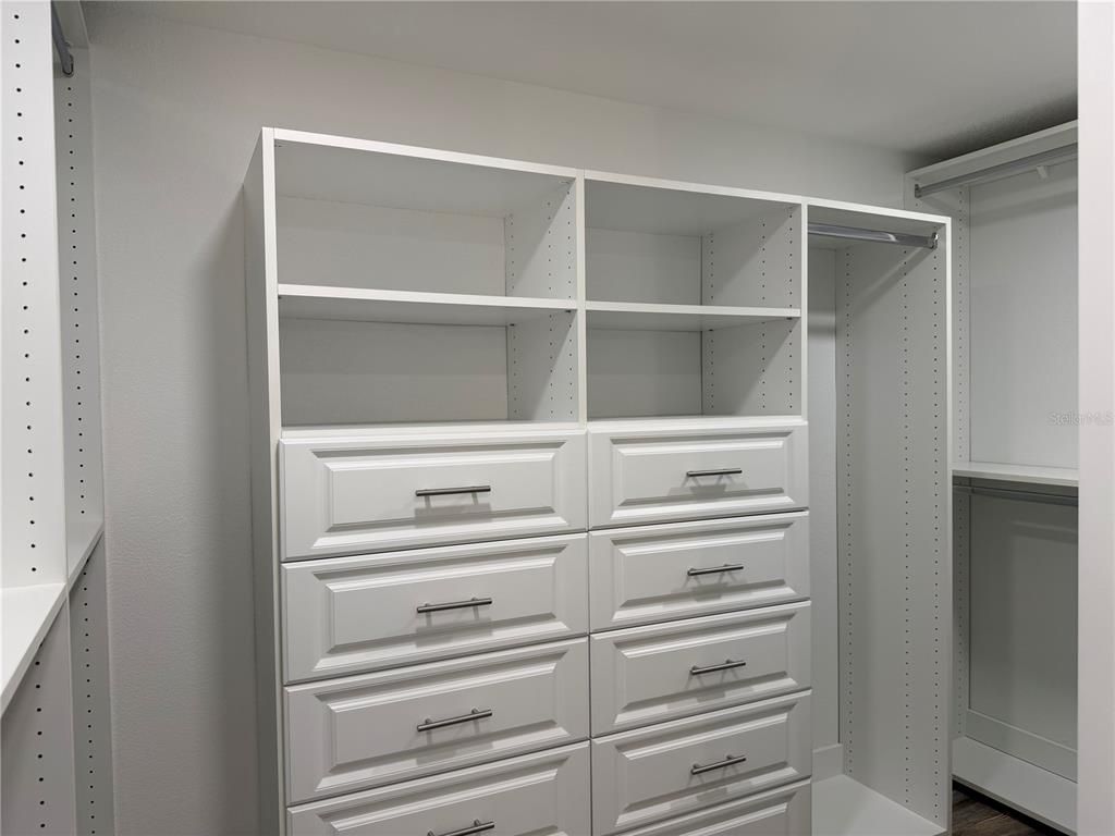 Interior, Walk-in Closets