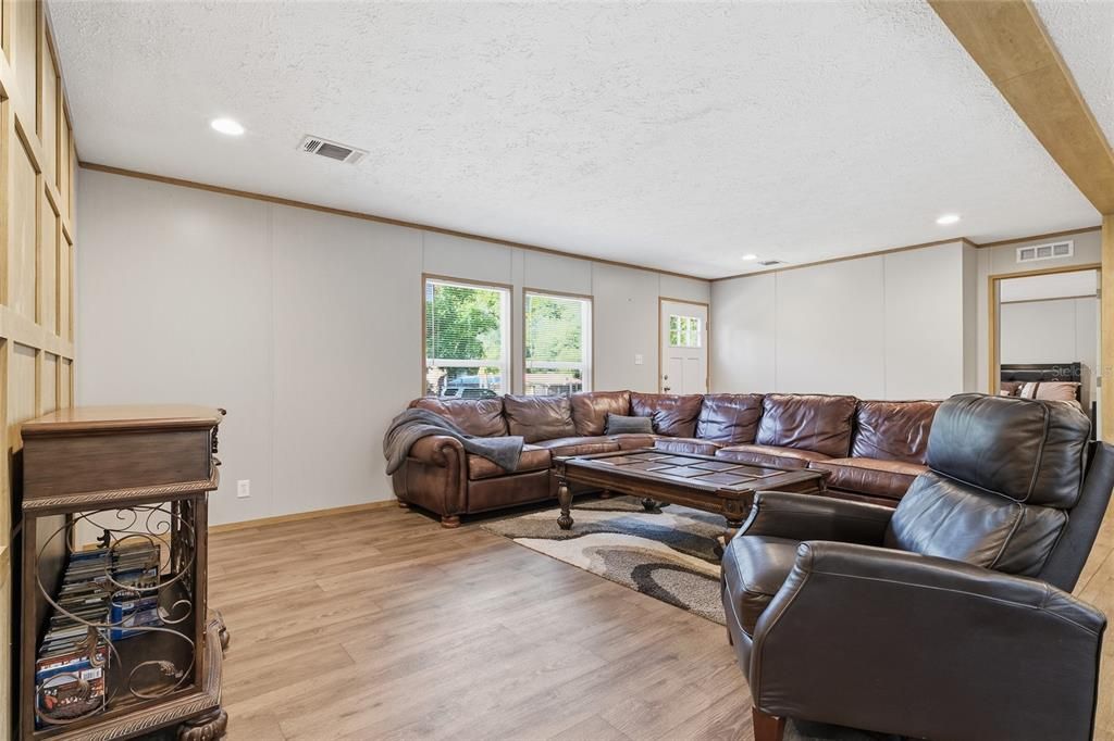 Interior, Living room, Recessed Lighting, Wood Texture Flooring