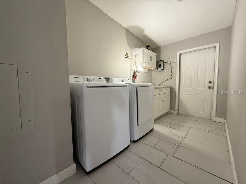 Interior, Washer