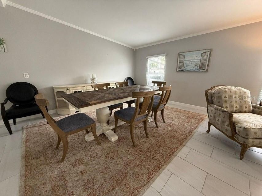 Dining room, Interior