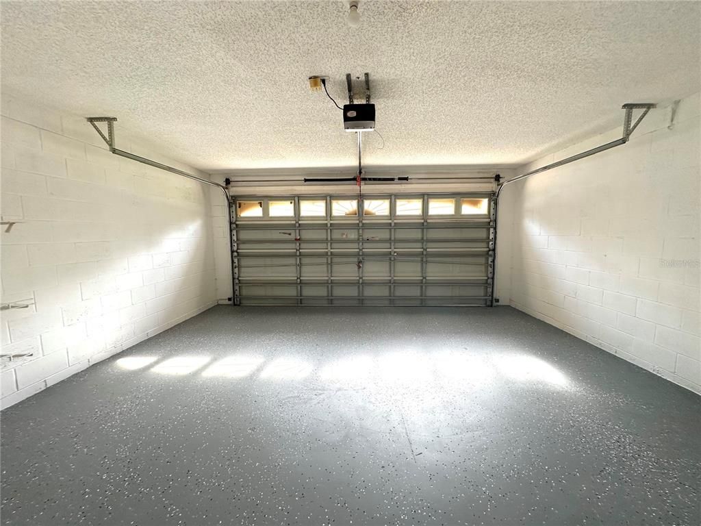 Garage, Interior