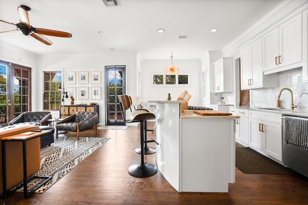 Interior, Kitchen, Pendant Lights, Recessed Lighting, Wood Texture Flooring