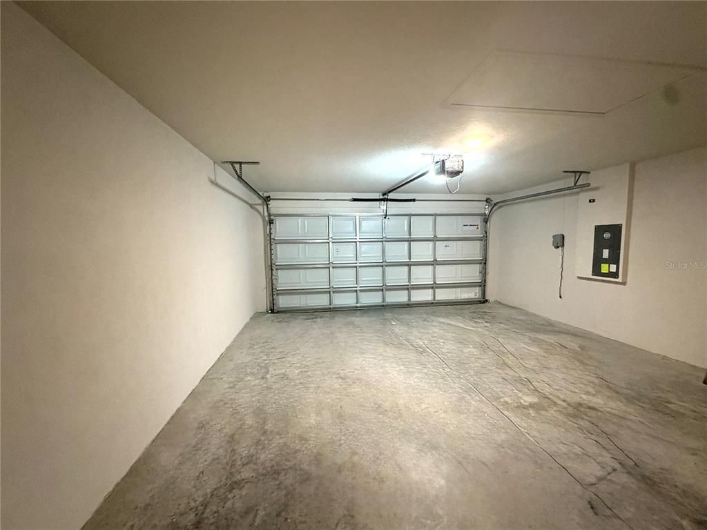 Garage, Interior