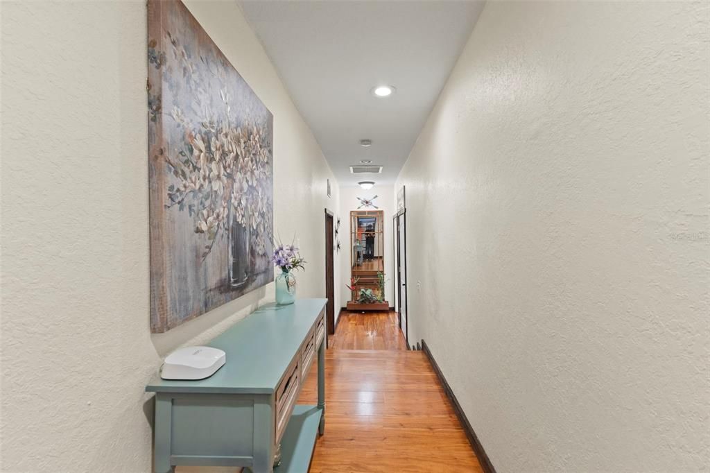 Interior, Recessed Lighting, Wood Texture Flooring