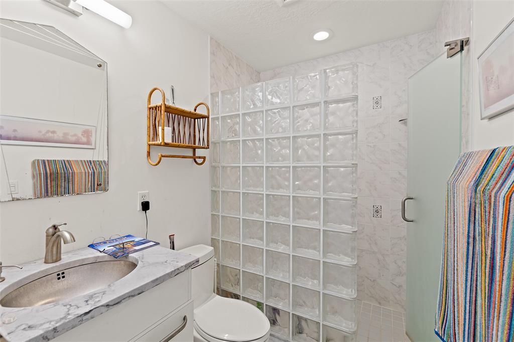 Bathroom, Interior, Marble Walls, Recessed Lighting