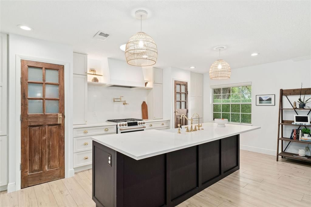 Interior, Kitchen, Pendant Lights, Recessed Lighting, Wood Texture Flooring